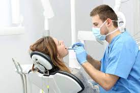 How To Choose The Right General Dentist For Your Family